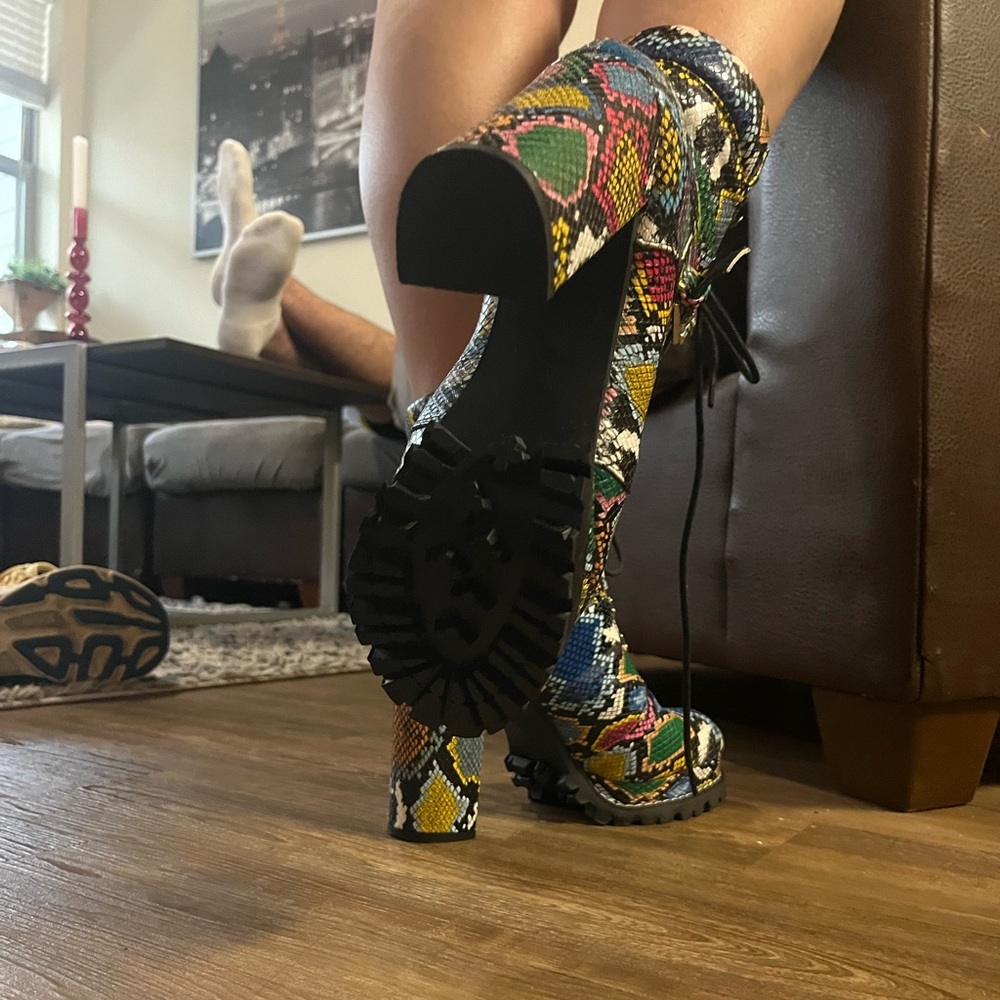 Platform Heels!! - Picture 2 of 10